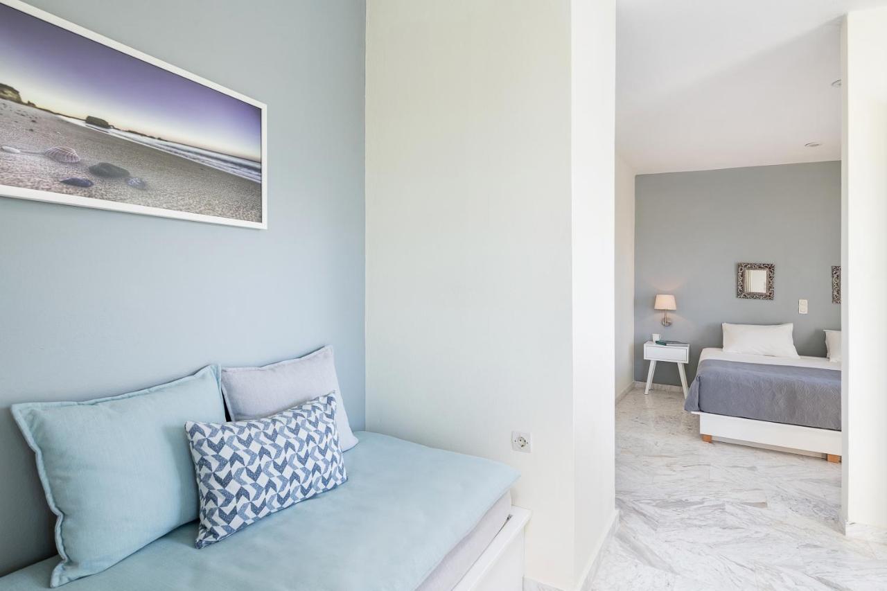 Villa Life Agia Marina  Exterior photo